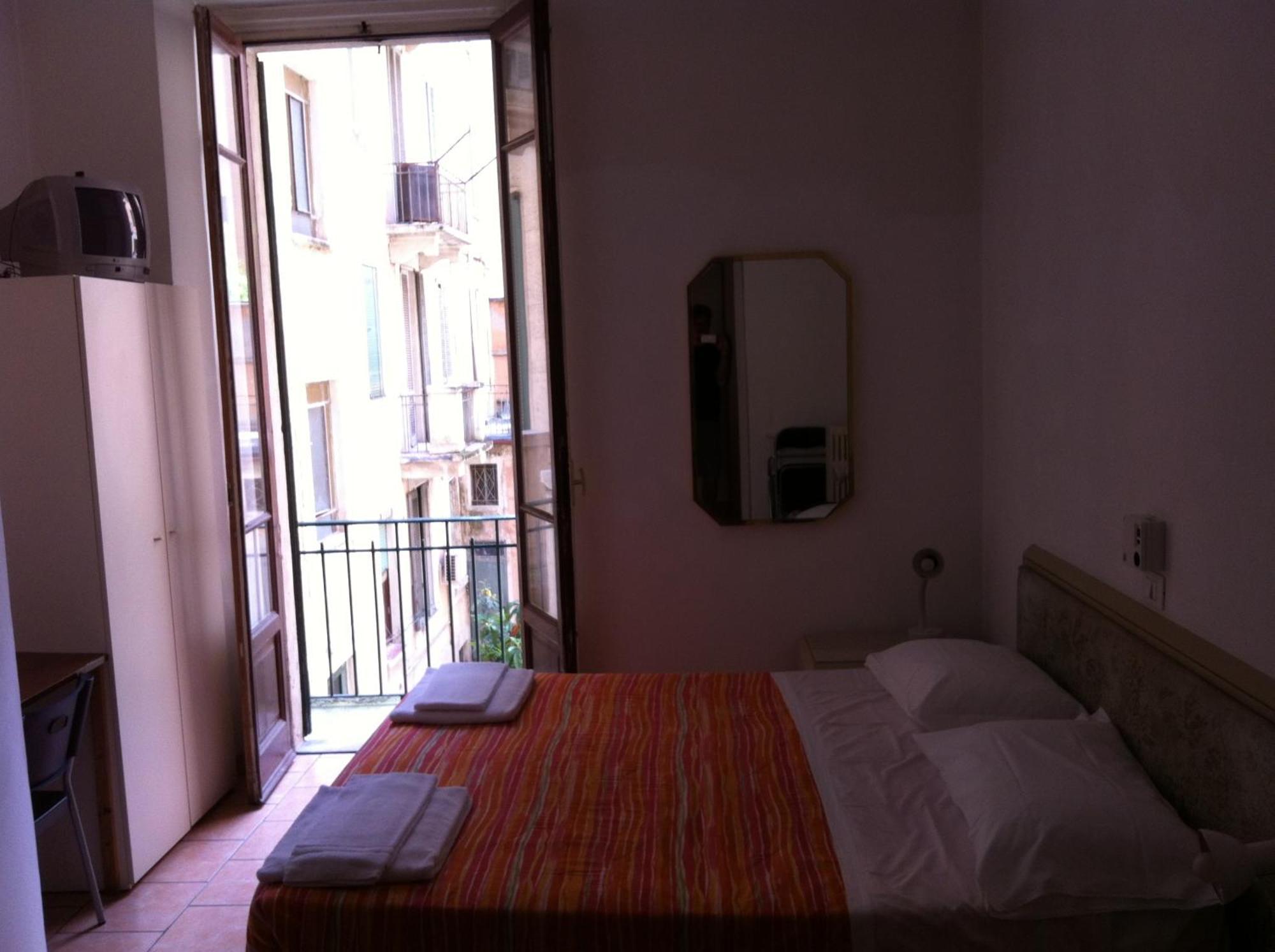 Hotel Gambara — Photos 2